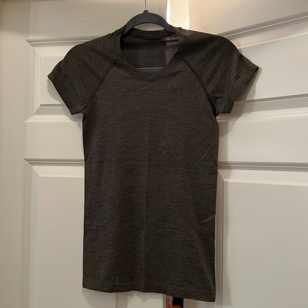 Lululemon Short Sleeve Swiftly Tech